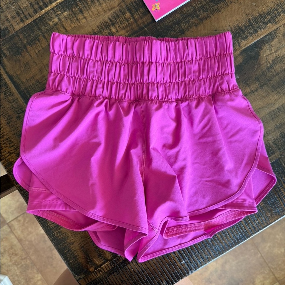CRZ Yoga bright pink shorts size XS
